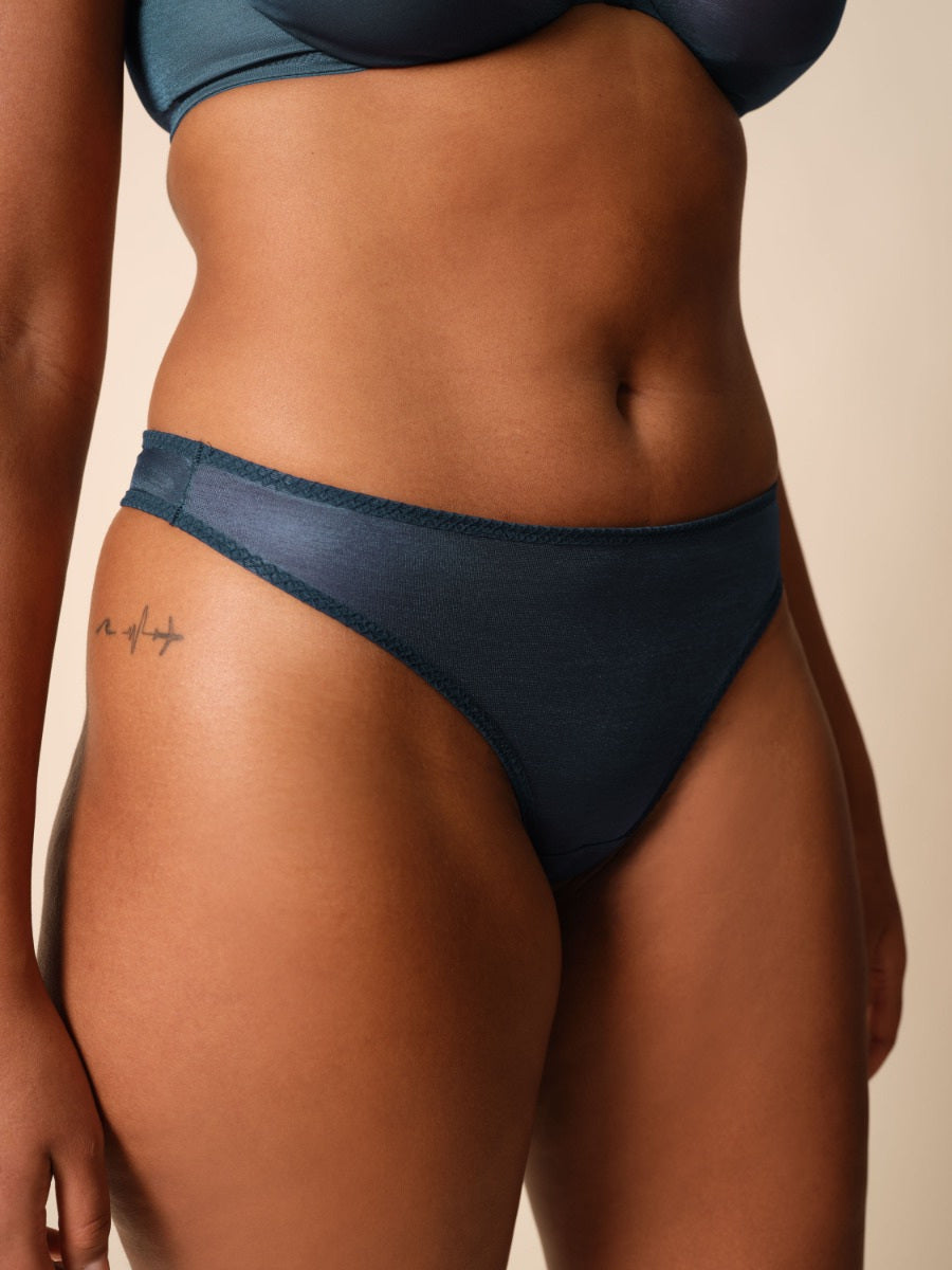 Glossies Lace Thong In Shadow Blue - Gossard