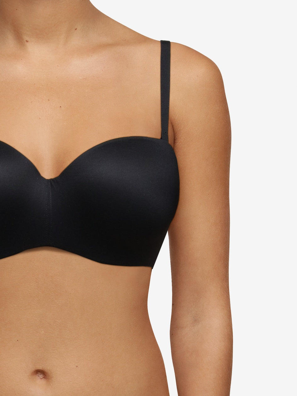 Norah Smooth Strapless In Black - Chantelle - BraTopia
