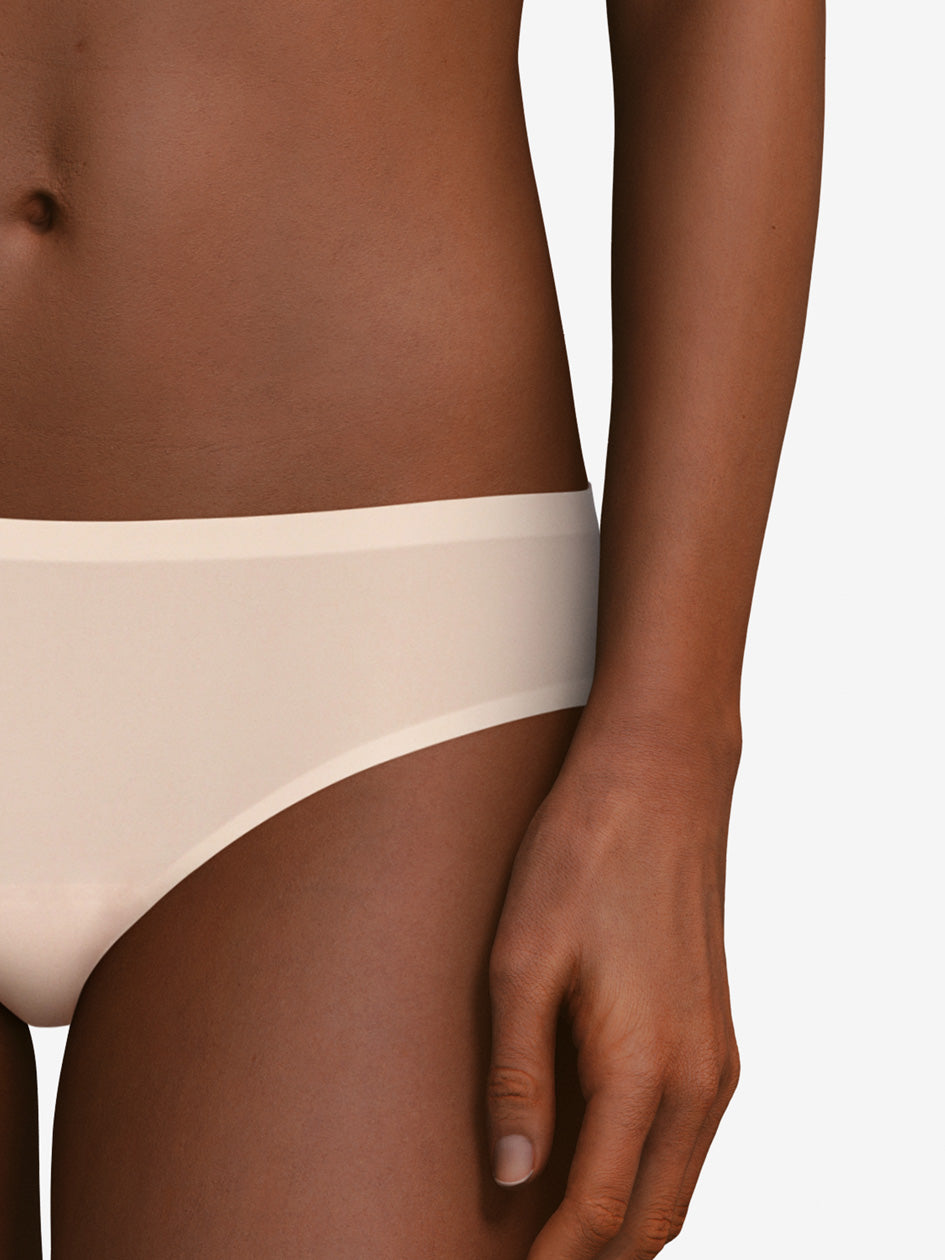 Softstretch Bikini In Nude Blush - Chantelle - BraTopia