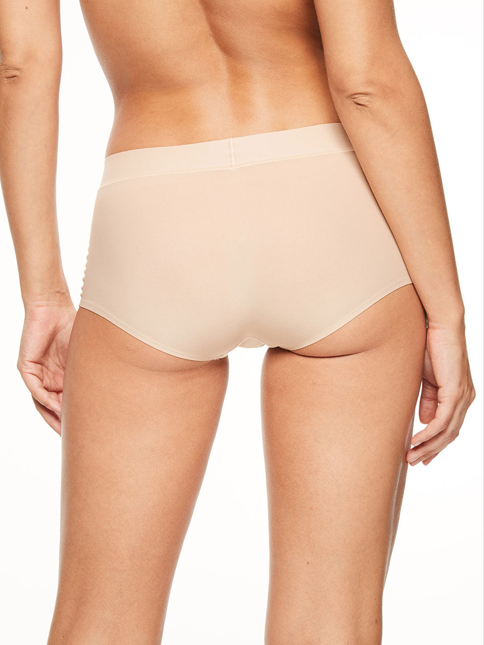 Softstretch Seamless Boyshort In Ultra Nude - Chantelle - BraTopia