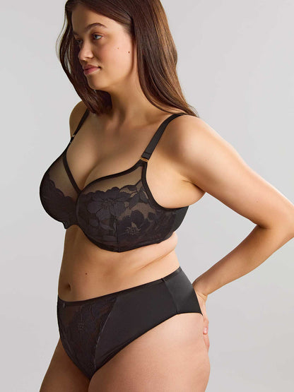 Flora Full Cup in Black - Sculptresse