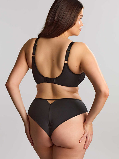 Flora Full Cup in Black - Sculptresse