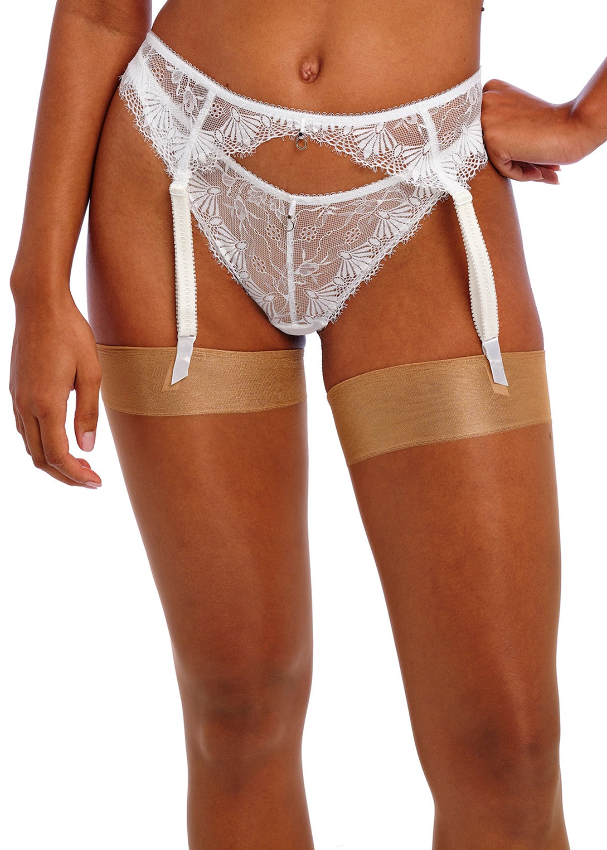 Fascinate Suspender In White - Freya