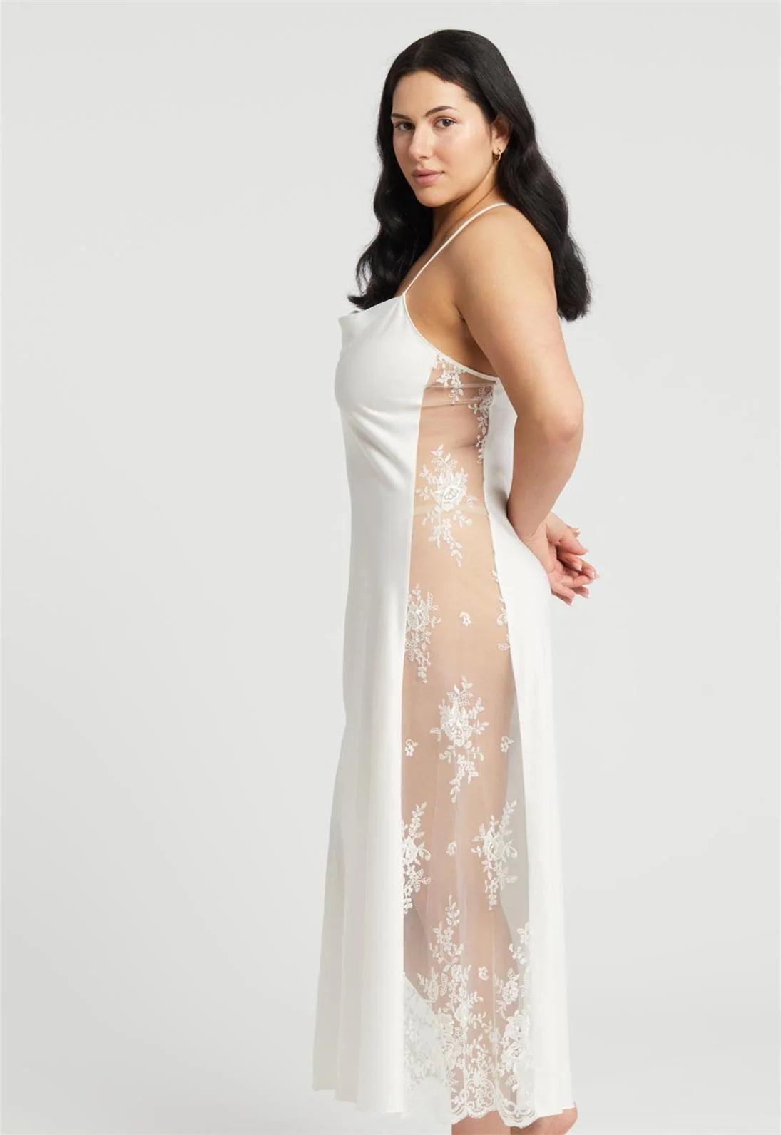 Darling Gown In Ivory - Rya