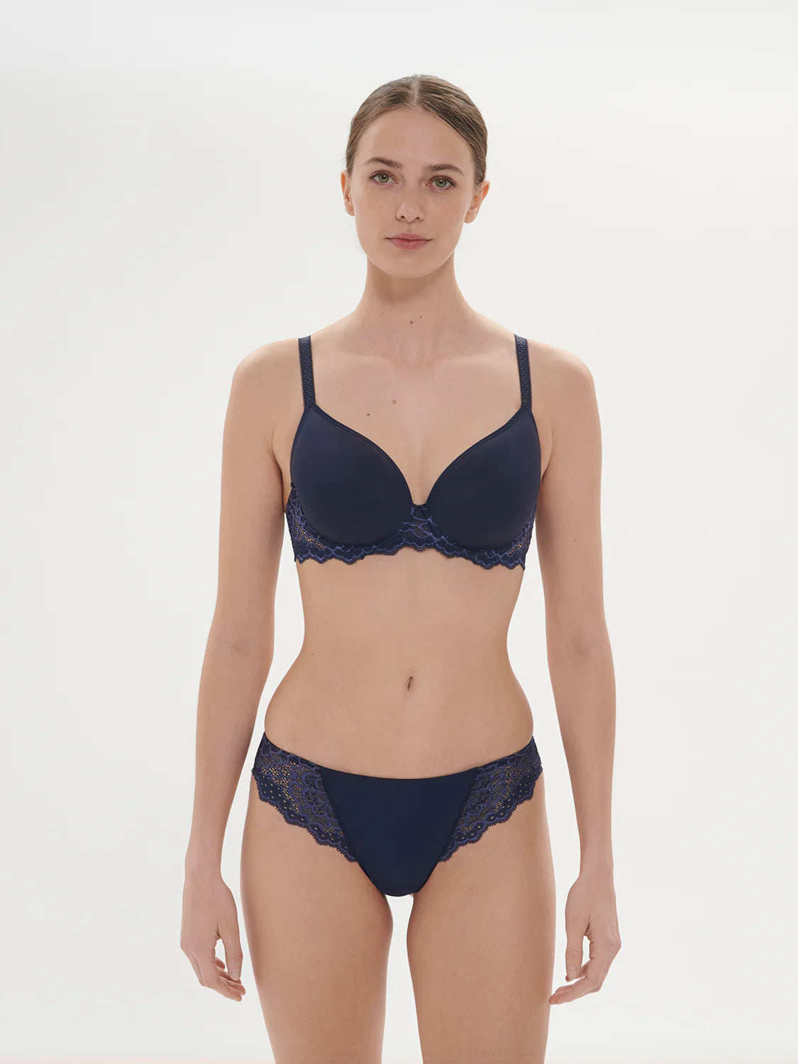 Caresse Thong In Ink Blue - Simone Perele