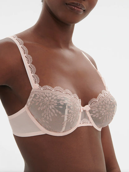 Singuliere Half Cup Bra In Petal Powder - Simone Perele