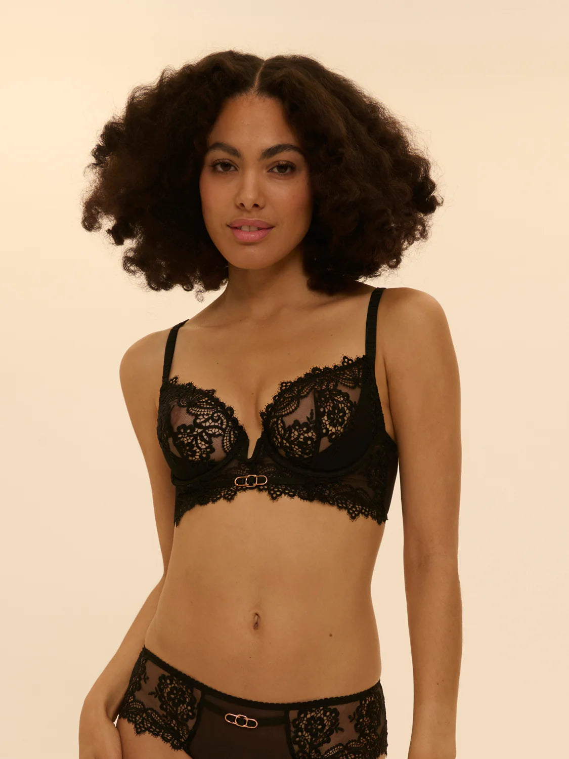 Idole Half Padded Plunge Bra in Black - Simone Perele