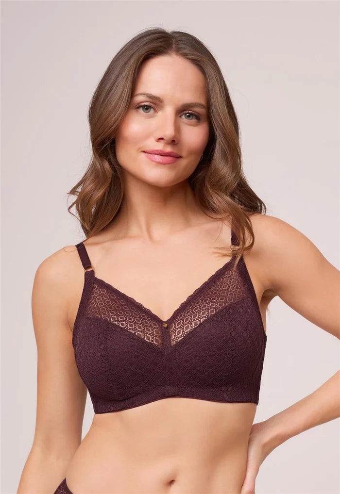 Ayla Lace Wireless Bra in Fudge - Montelle