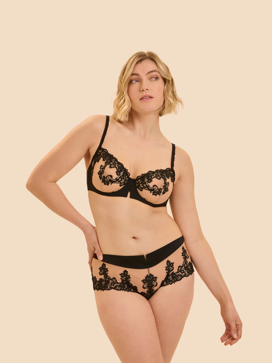 Saga Embroidered Half Cup - Simone Perele