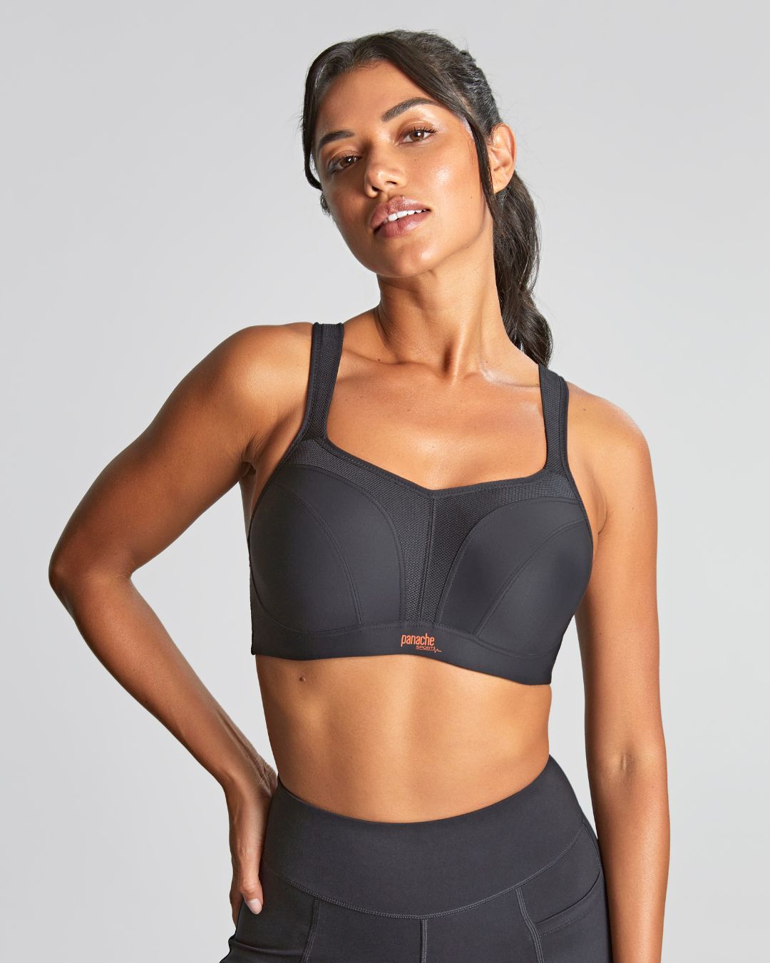 Soutien-gorge de sport à armatures en noir - Panache