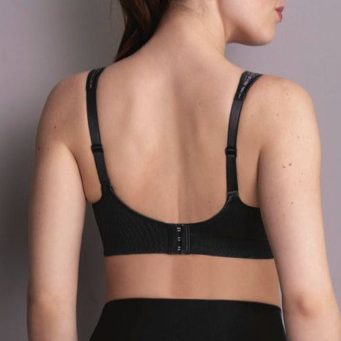 BraTopia has a wide range of sports bras in various styles & sizes! #f
