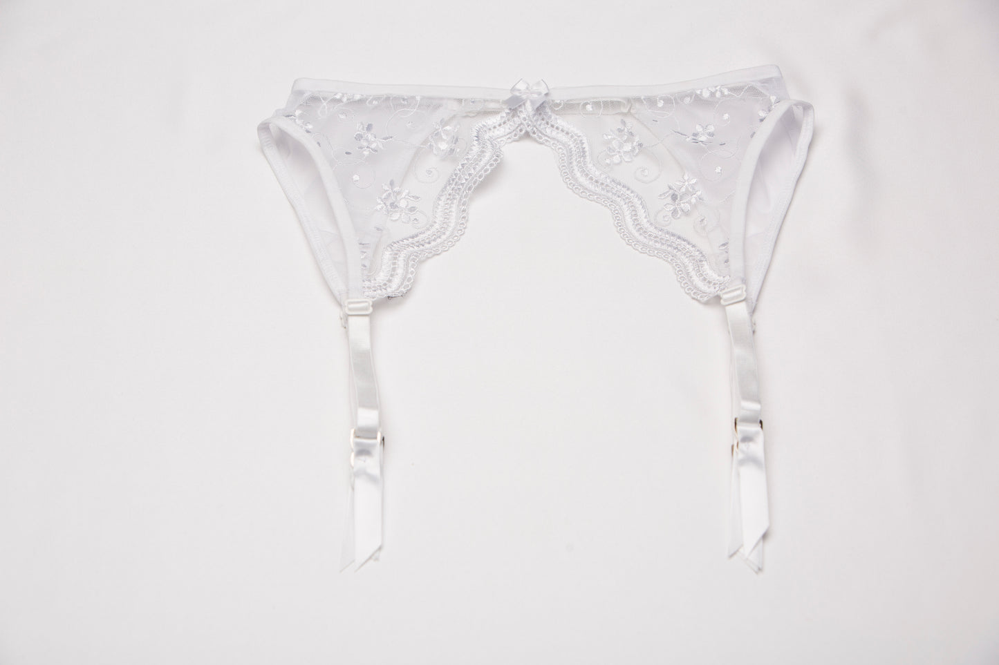 Scalloped Embroidery Garter Belt In White - Shirley Of Hollywood