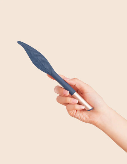 The Feather Vibrating Tickler In Blue - Deia