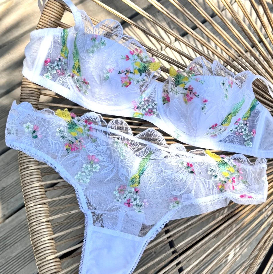 Winter Romance Balconette Bra In Floral White - Huit