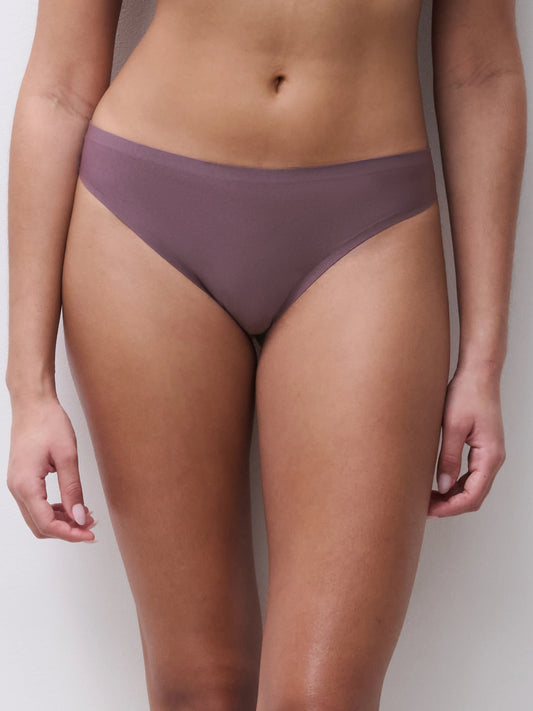 Softstretch Thong In Hyacinth - Chantelle
