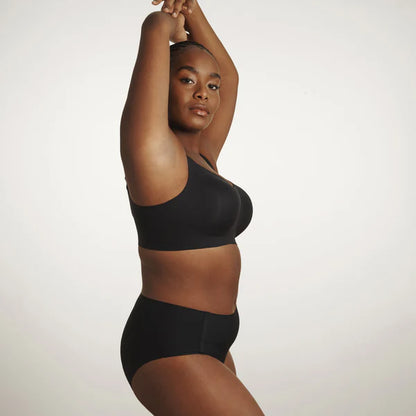 Beyond Bra - Evelyn Bobbie
