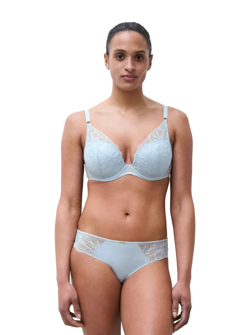 Fleurs Lace Plunge Bra In Icy Flower - Chantelle
