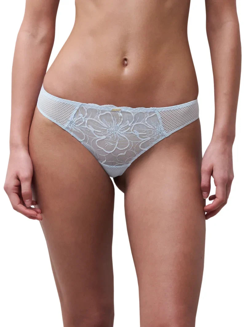 Fleurs Thong In Icy Flower - Chantelle