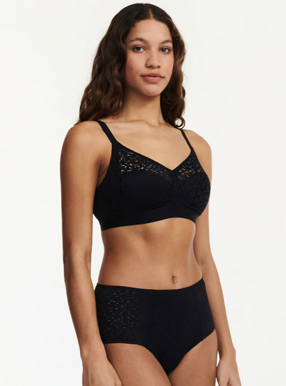 Norah Comfort Lace Wireless Bra In Black - Chantelle