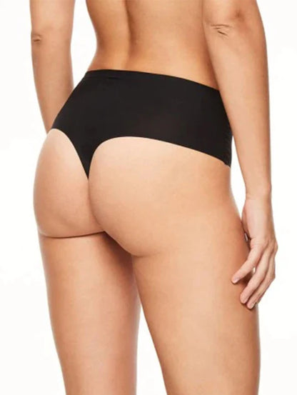 Softstretch Seamless Retro Thong in Black - Chantelle