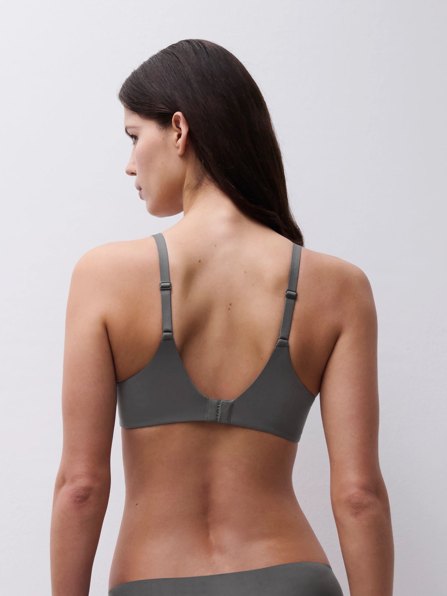 Norah Comfort Flex Fit Full Cup Bra In Vert Argile - Chantelle