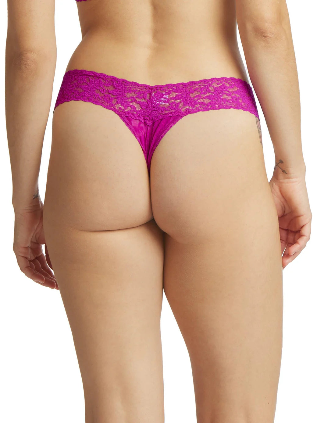 Low Rise Signature Lace Thong In Countess Pink - Hanky Panky