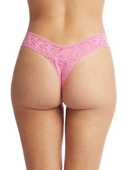 Low Rise Signature Lace Thong In Taffy - Hanky Panky