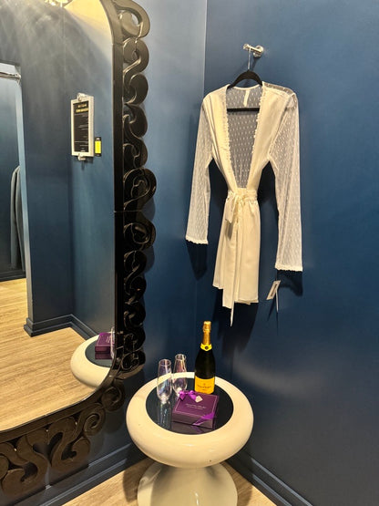 Expérience de style de lingerie VIP après les heures normales