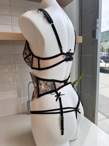 Gwen Eyelash Lace & Mesh Lingerie Set - House of Desire