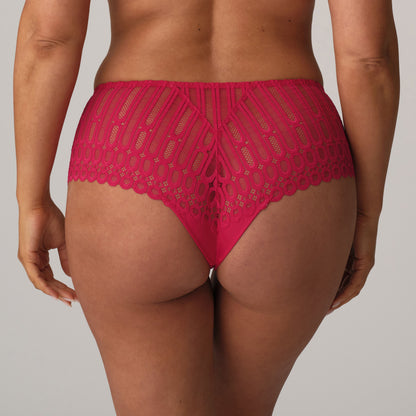 Los Ayala Hotpants In Sangria - Prima Donna Twist