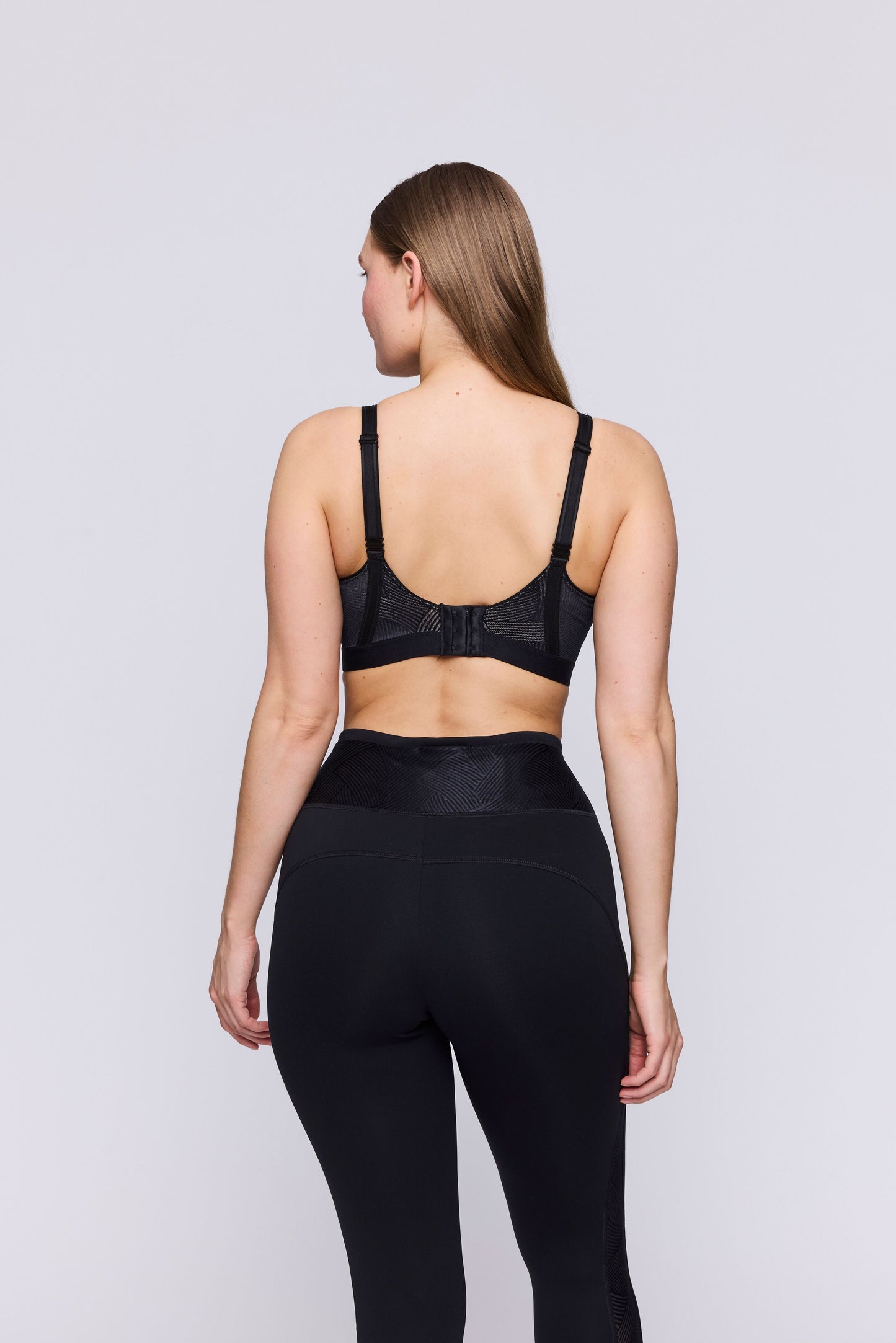 The Game Wired Sports Bra In Black - Prima Donna