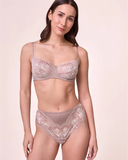 Flirt Demi Lace Bra In Moonshell/Chantilly - Montelle
