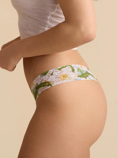 Low Rise Signature Lace Thong In Absolute Lily - Hanky Panky
