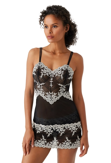 Embrace Lace Chemise In Black - Wacoal