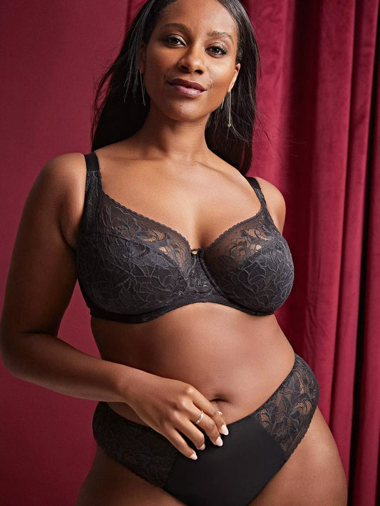 Dream Full Cup in Black - Sculptresse