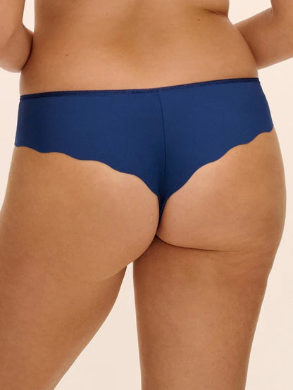 Marie Thong In Sapphire - Fantasie