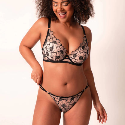 Lush Thong In Black - Chantelle Pulp