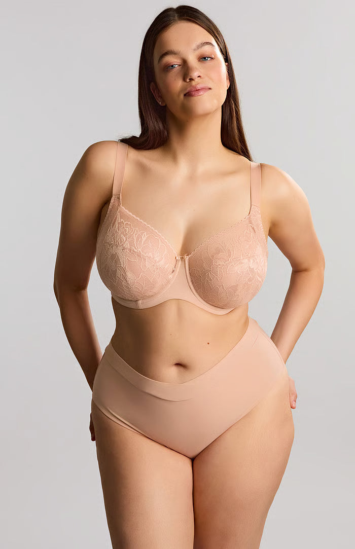 Dream Full Cup in Cameo Rose - Sculptresse