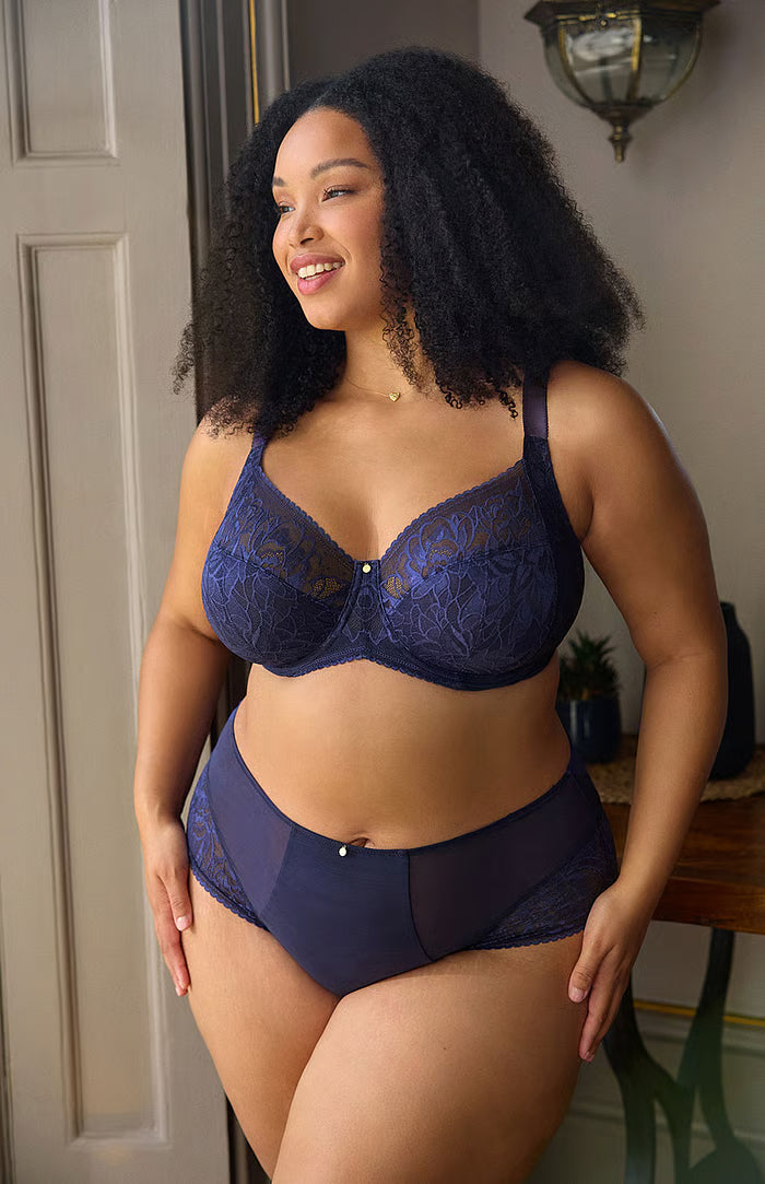 Dream Full Cup In Navy - Sculptresse