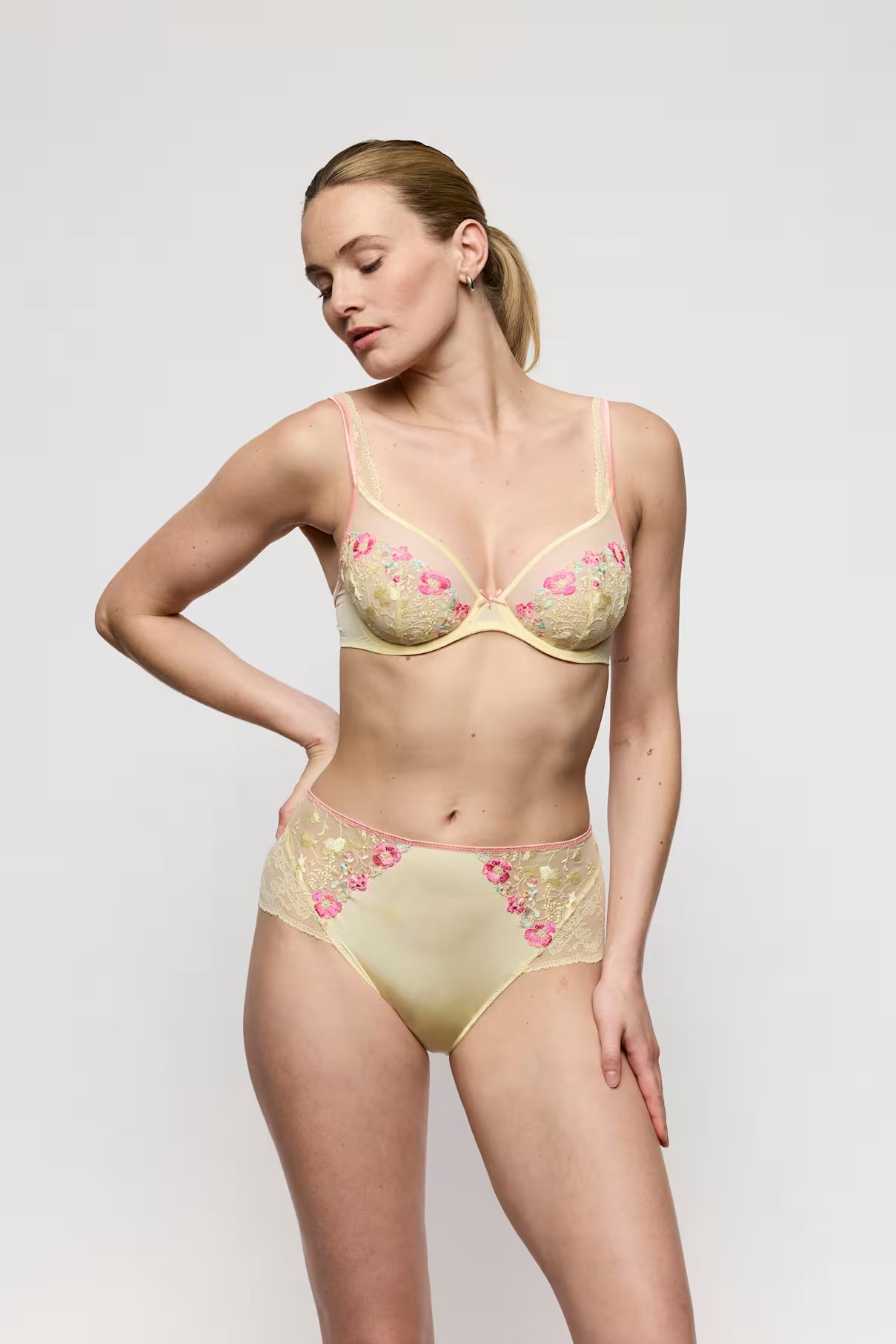 Lizelot Plunge Bra in French Vanilla - Marie Jo