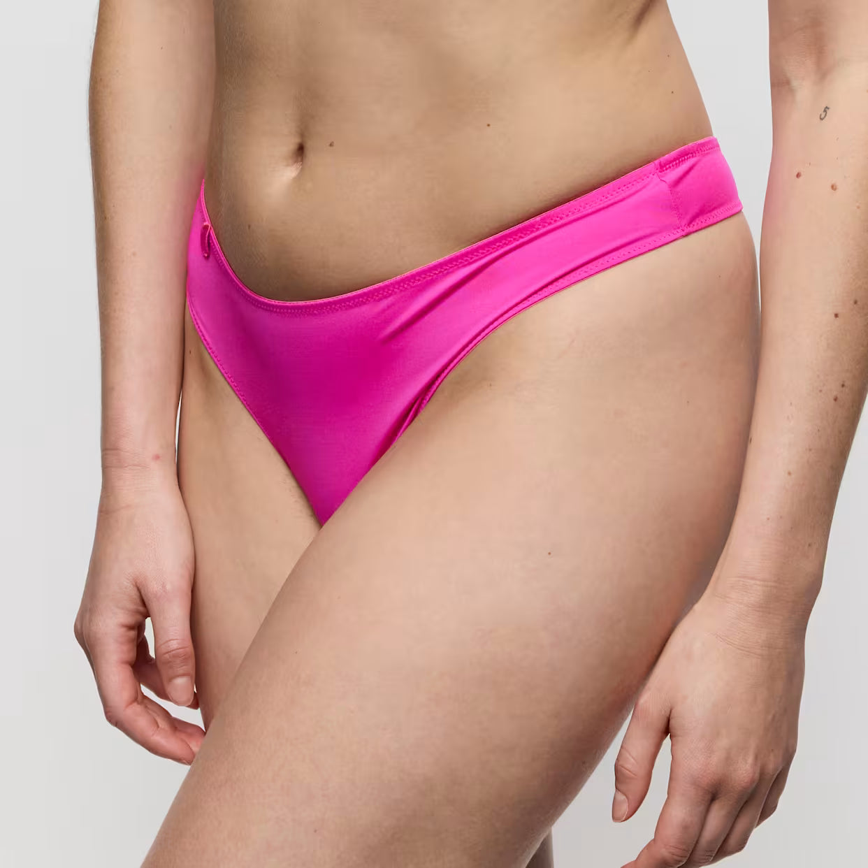 Tom Thong in Influencer Pink - Marie Jo