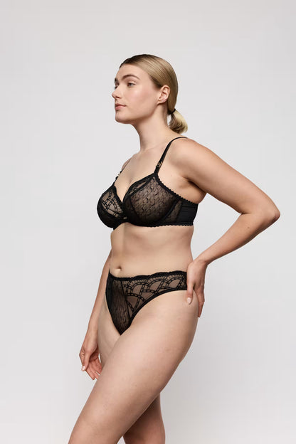 Naica Thong in Black - Prima Donna