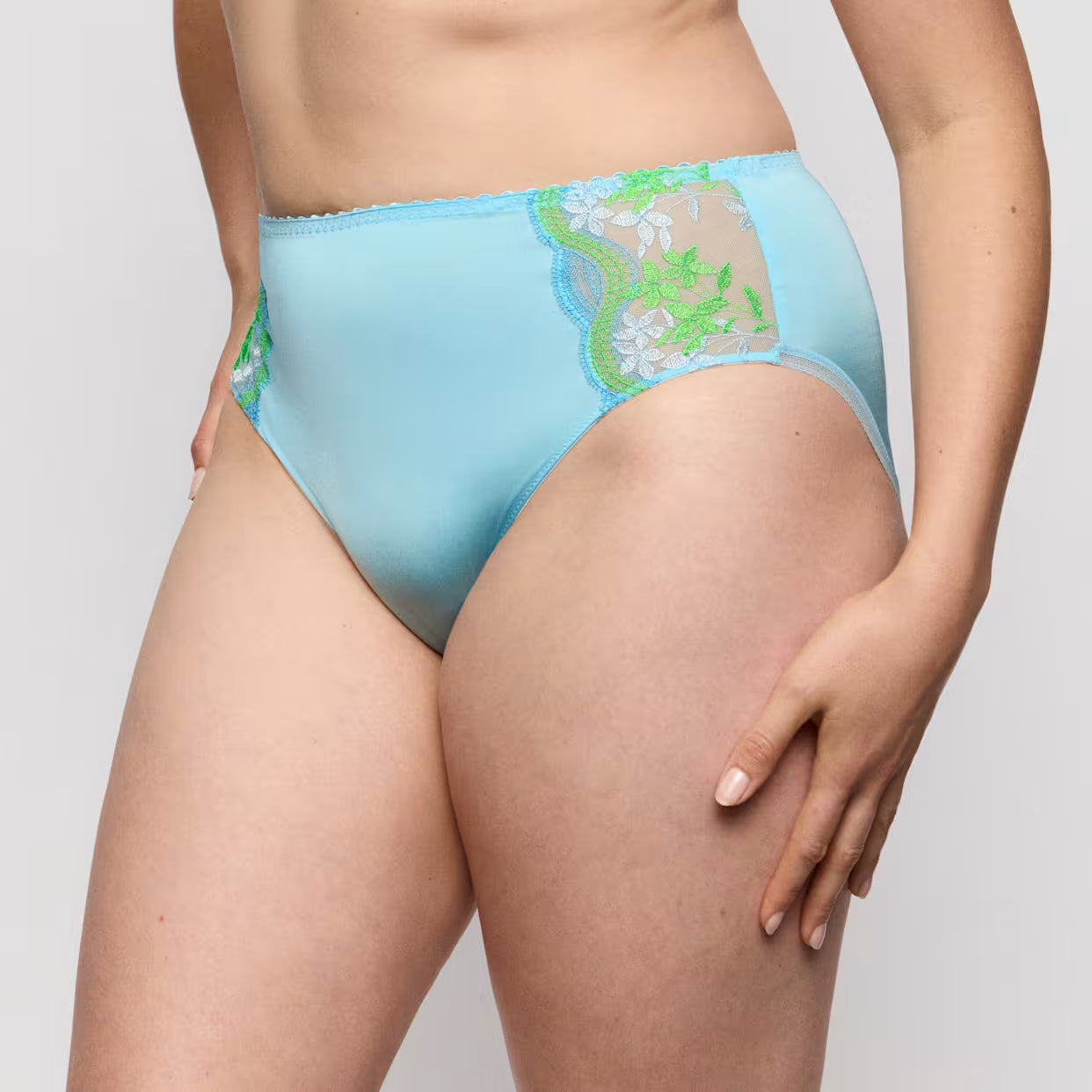 Cala Luna Brief in Ice Cream - Prima Donna