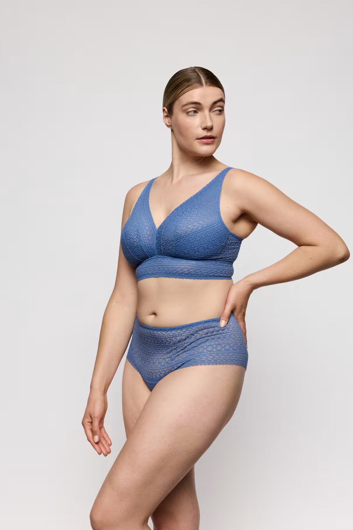 Montara Luxury Thong in Regatta - Prima Donna