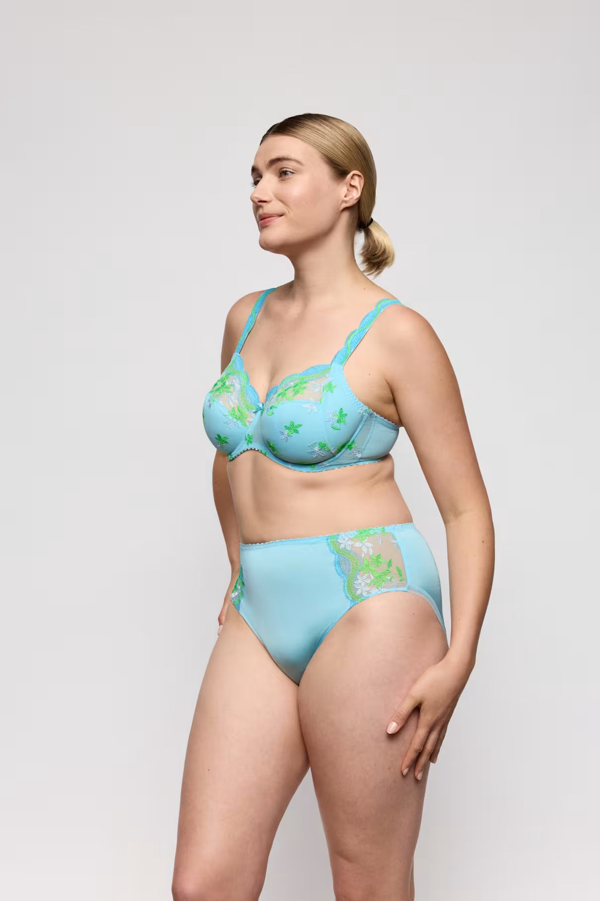 Cala Luna Brief in Ice Cream - Prima Donna