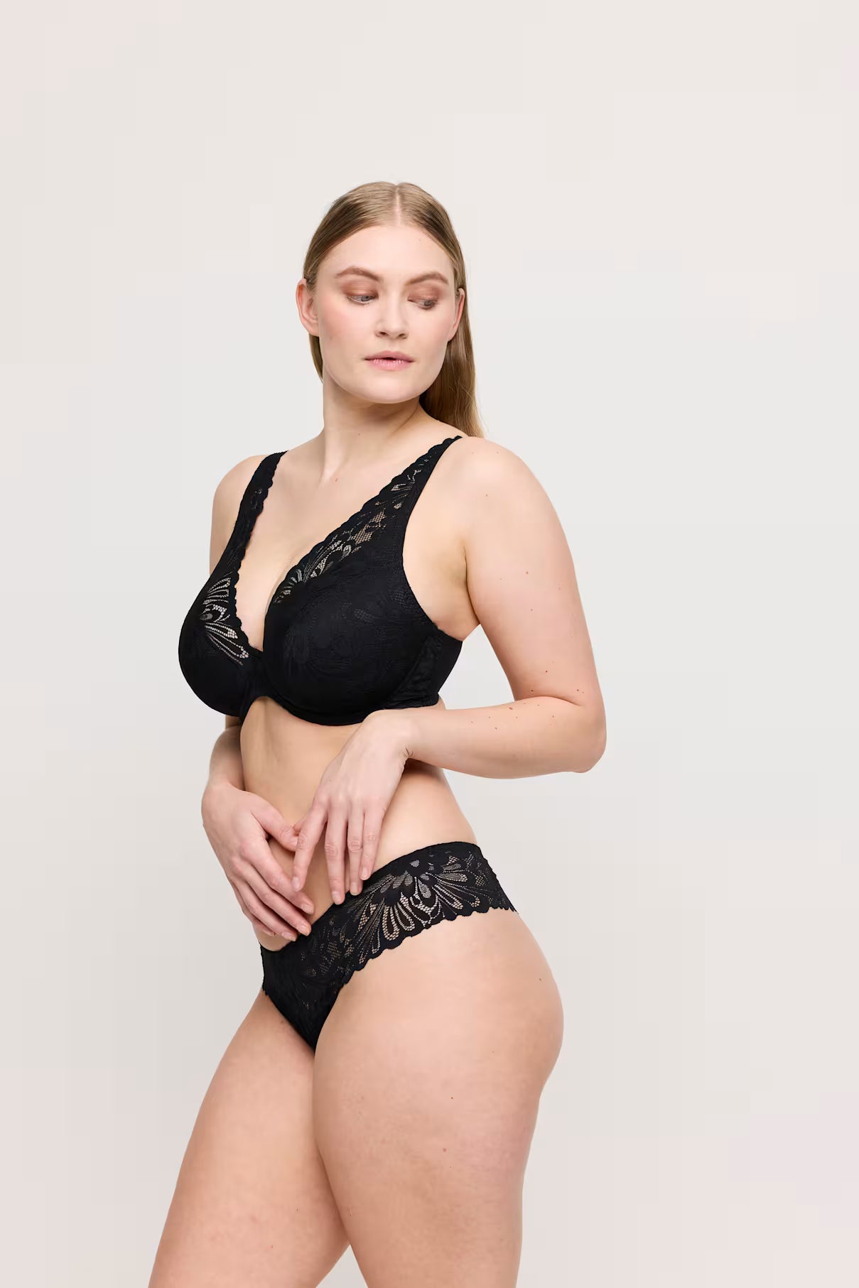 Rupi Half Padded Plunge Bra In Black - Prima Donna Twist