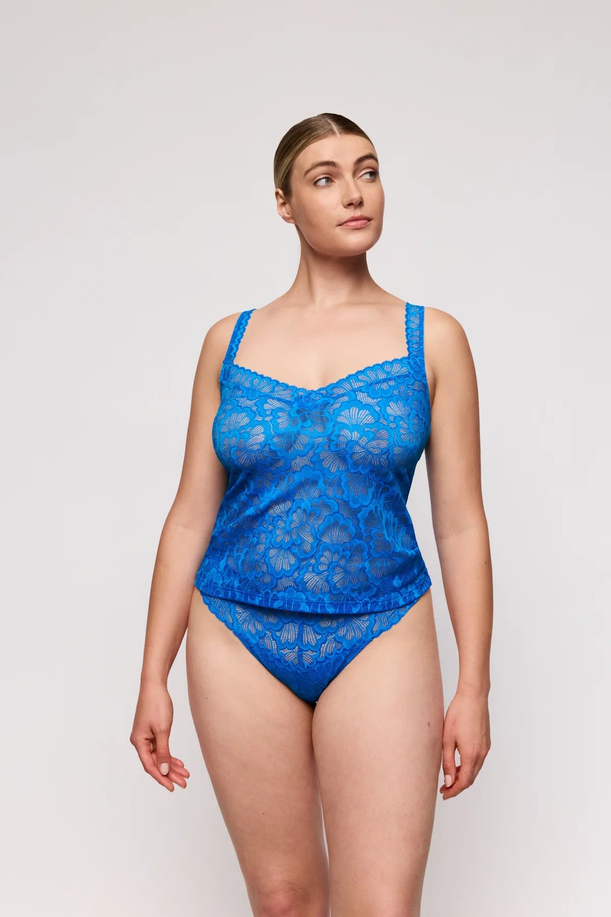 Mocuto Thong in Blu Cina - Prima Donna