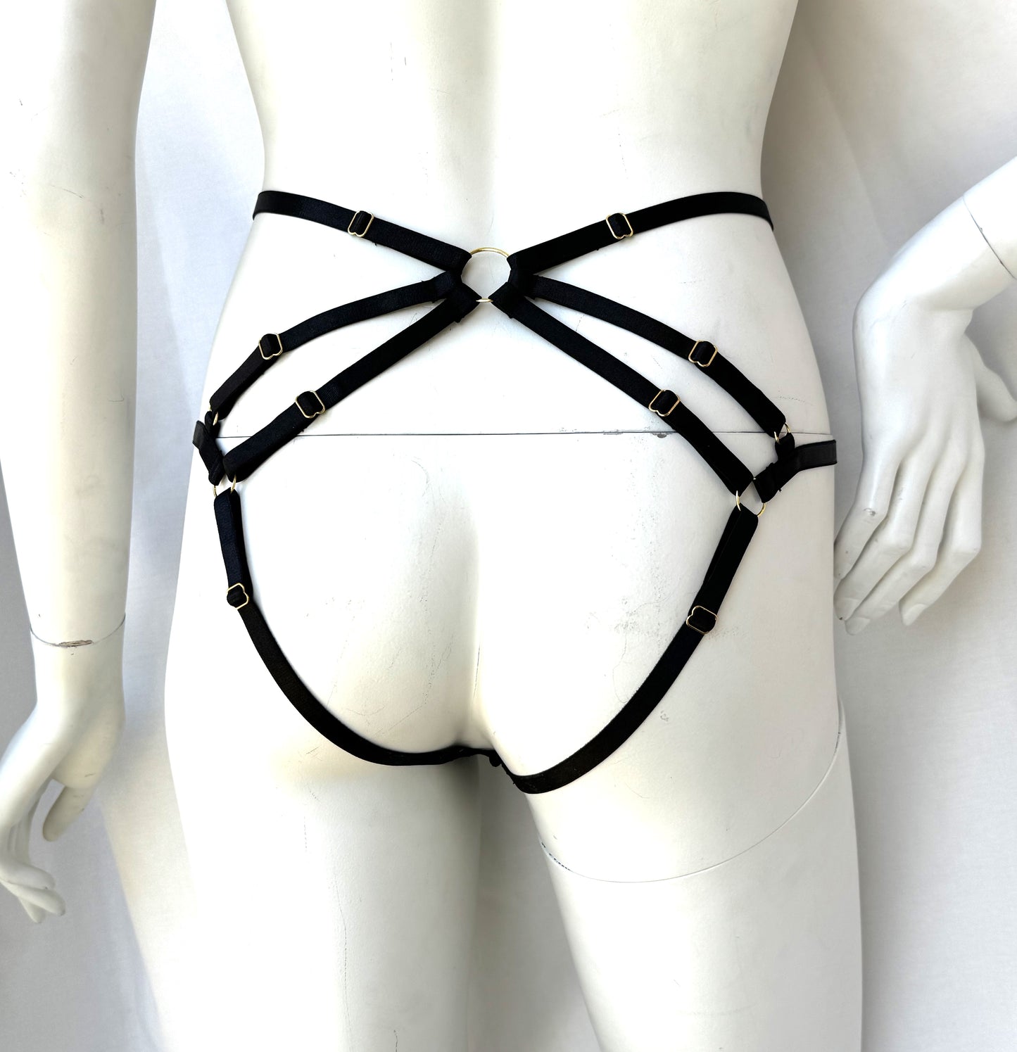 Tanga taille haute à bretelles et dos nu Rosalie en noir - House of Desire