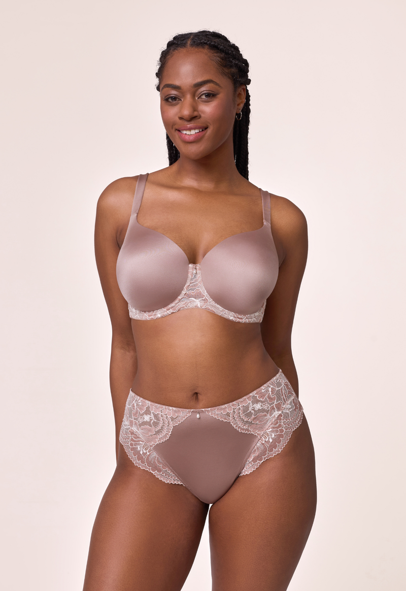 Pure Plus Full Coverage T-Shirt Bra in Moonshell/Chantilly - Montelle