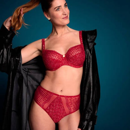 Tweegy Full Cup In Rouge - Louisa Bracq